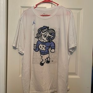 Men’s Nike Tarheels TShirt